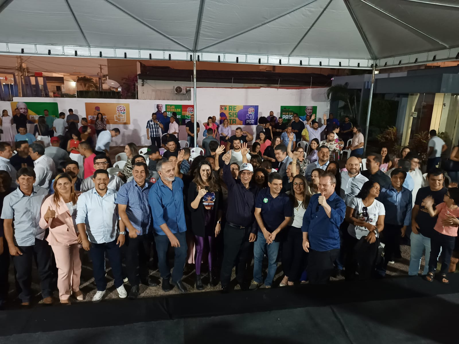 Tentando provar que é fiel a Gladson, PDT reúne militantes e dirigentes e reafirma apoio à reeleição do governador
